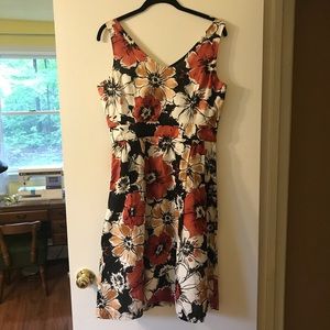 Cute dress  fitted top with pleats at waist.